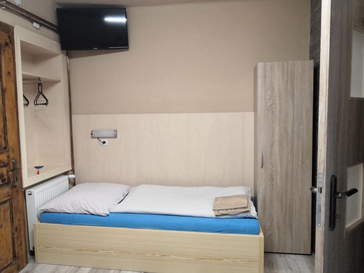 Penzion u Šmídů Náměstí Jaroslavice  Exteriér fotografie